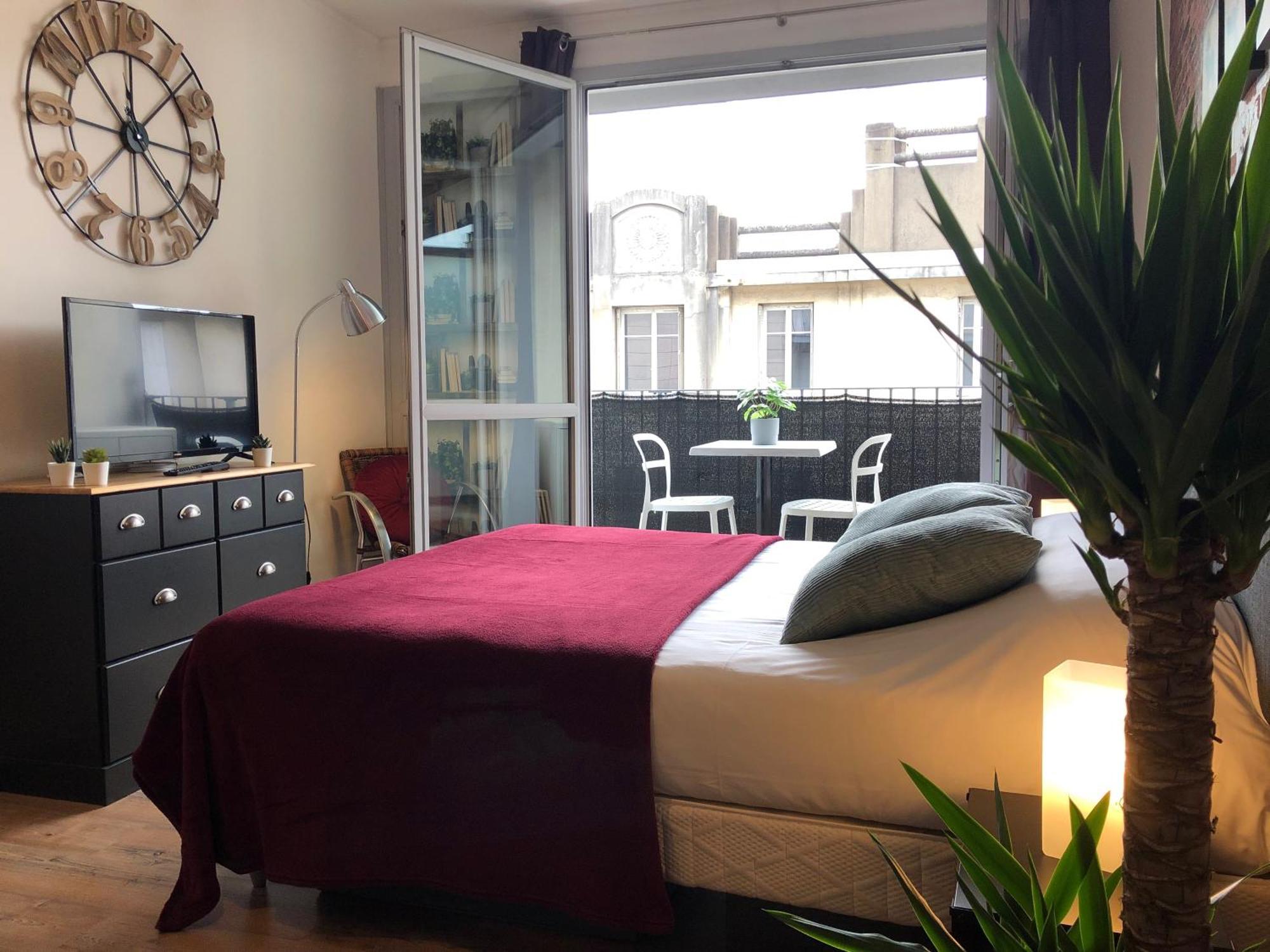 Studio Avec Balcon & Parking Gratuit - Tours Gare מראה חיצוני תמונה