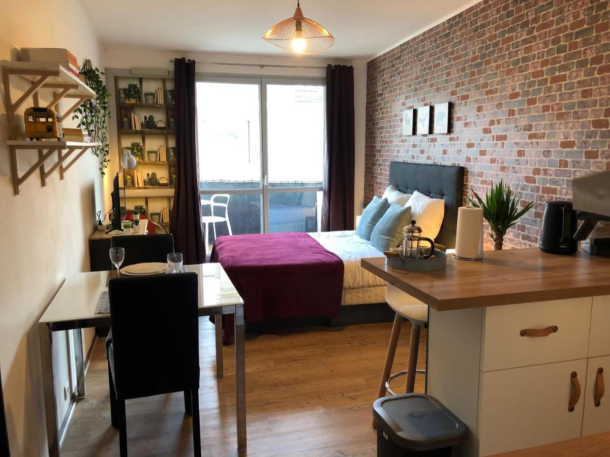 Studio Avec Balcon & Parking Gratuit - Tours Gare מראה חיצוני תמונה